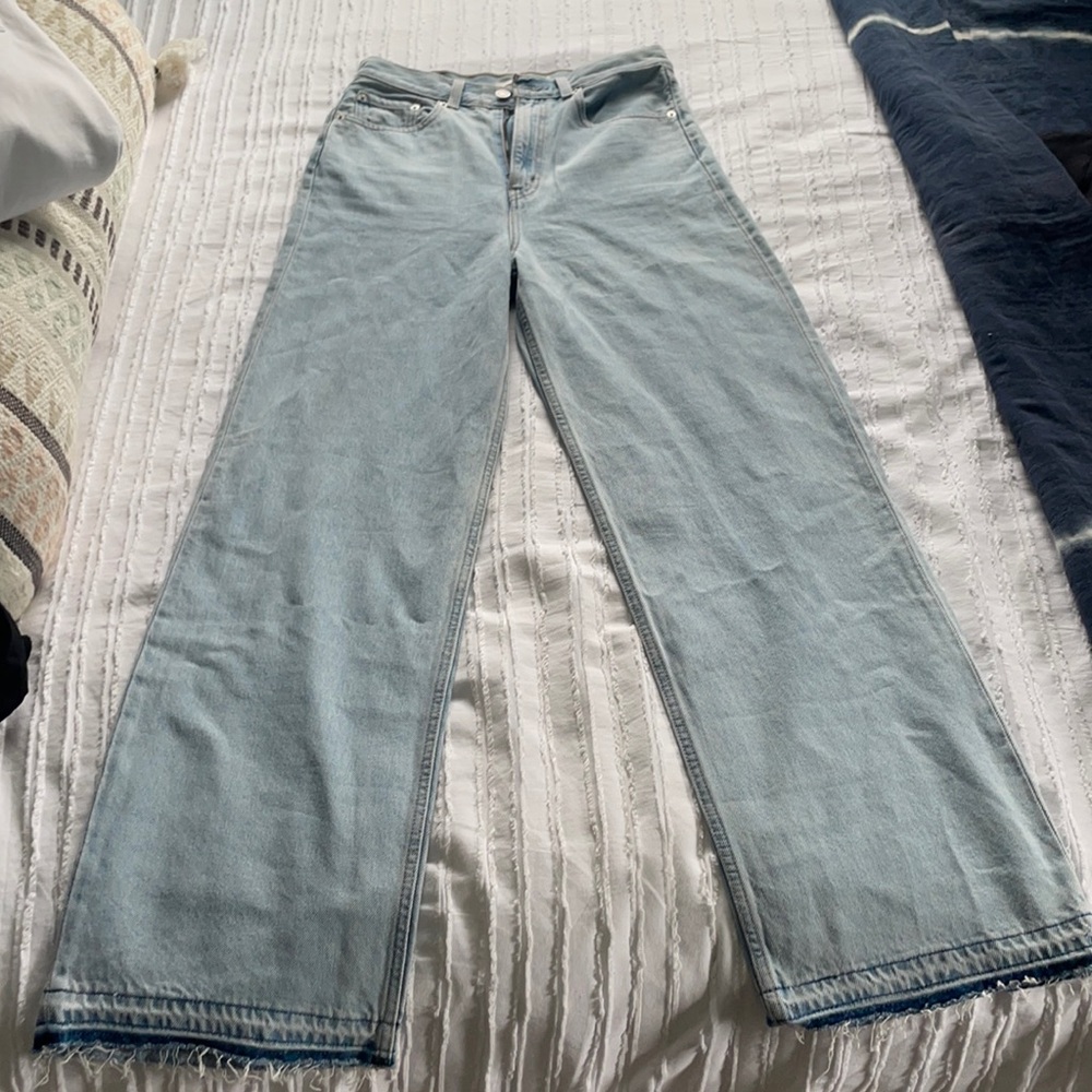 Levi’s High Loose Flare Jeans - light wash